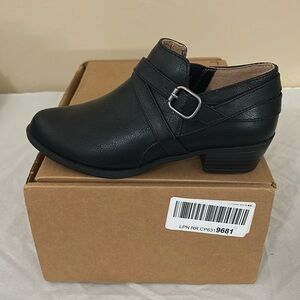 Lifestride ankle boots size 5